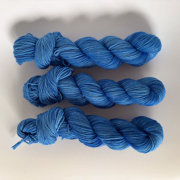 Highland Wool / Electric Sky