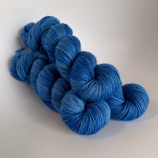 Highland Wool / Electric Sky