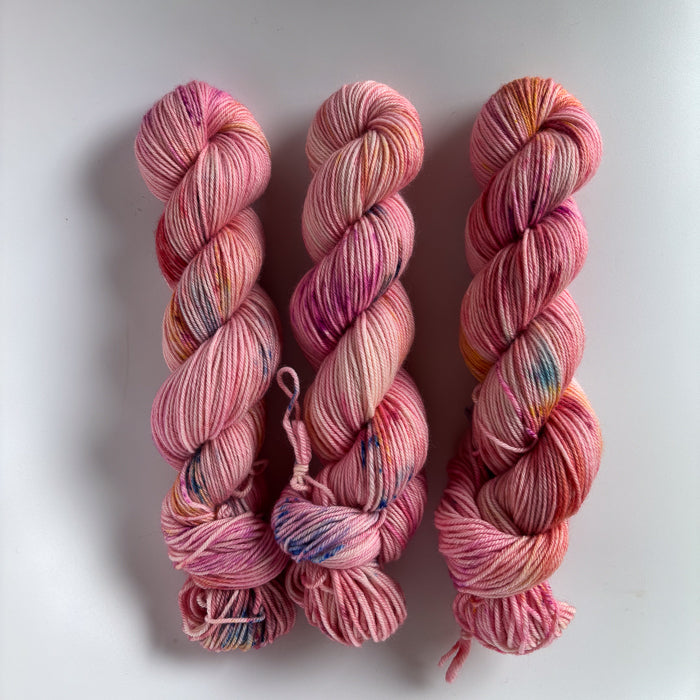 Highland Wool / Et Farverigt Venskab