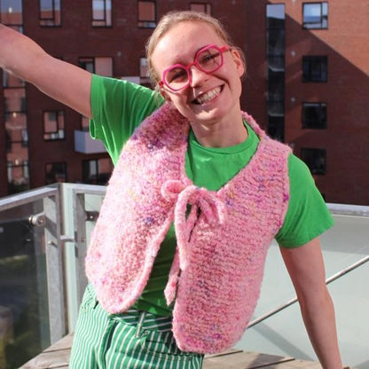 Be My Teddy Vest - Strikkekit / Et Farverigt Venskab