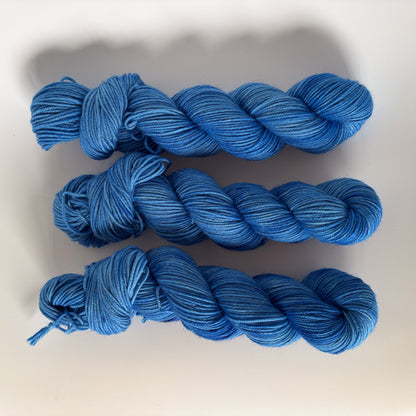 Highland Wool / Electric Sky