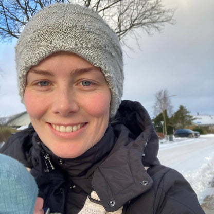 Lunas Tørklæde / KnitVik - strikkeopskrift/strikkekit