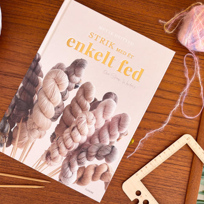 "Strik med et enkelt fed - One skein wonders" af Mette Hvitved